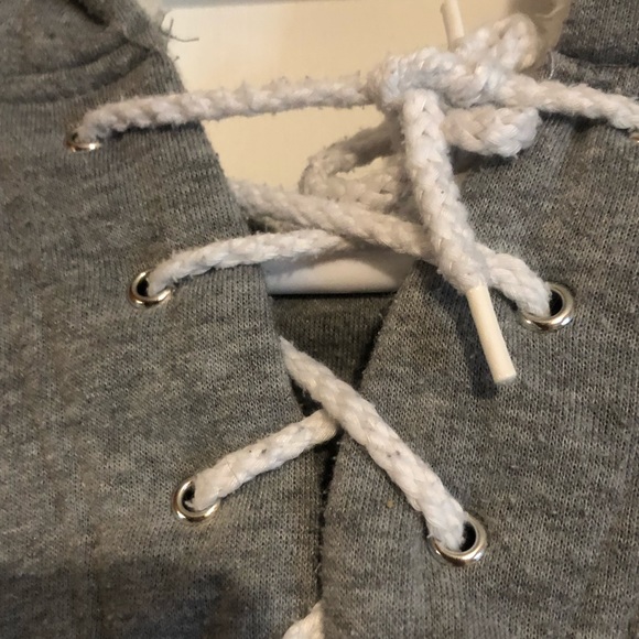 Grey pullover hoodie - Picture 3 of 6